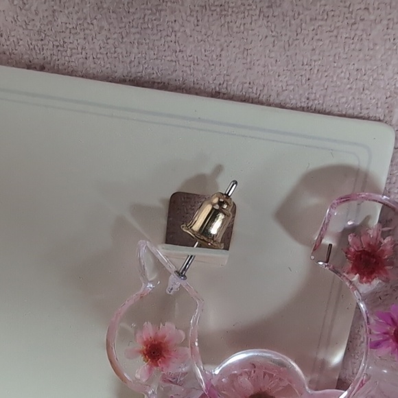 Pink & Purple 1 1/2" Resin Scalloped Edge Floral Hoop Earrings- NWT - Picture 3 of 6